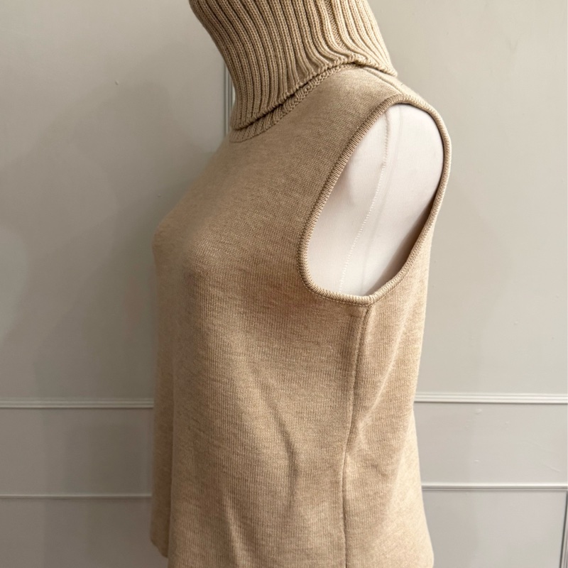 《新歡舊愛》正品CHANEL香奈兒超高領背心毛衣M~L-1