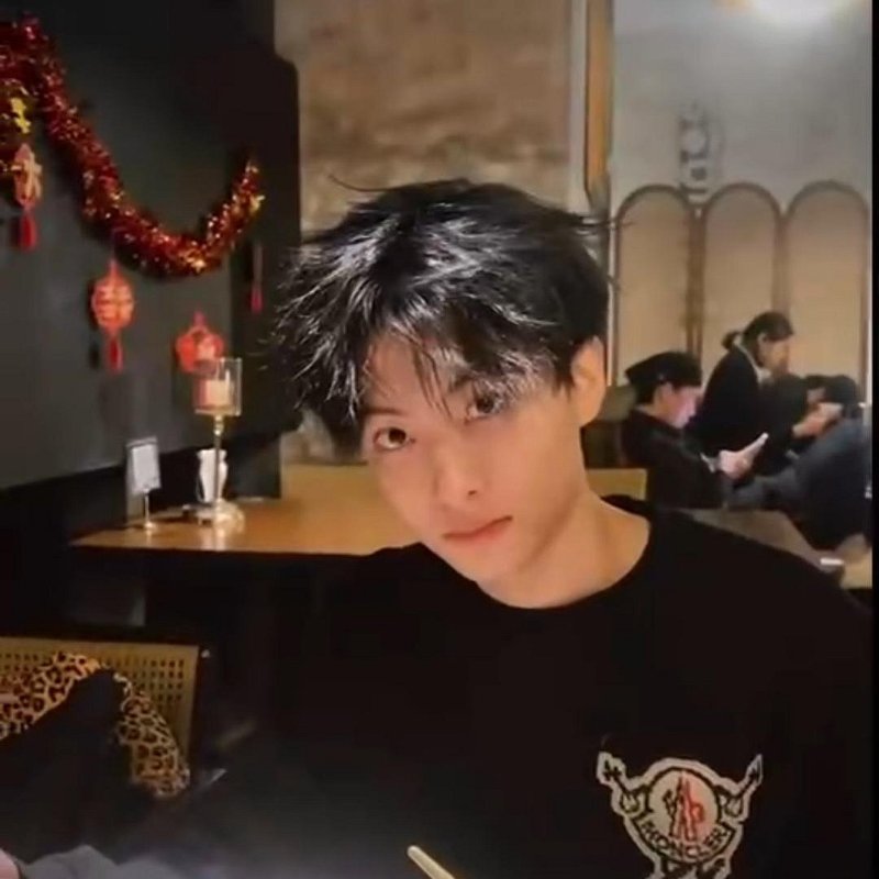 💎Han's house精品服飾💎moncler 衛衣 大學T 原價26100-2