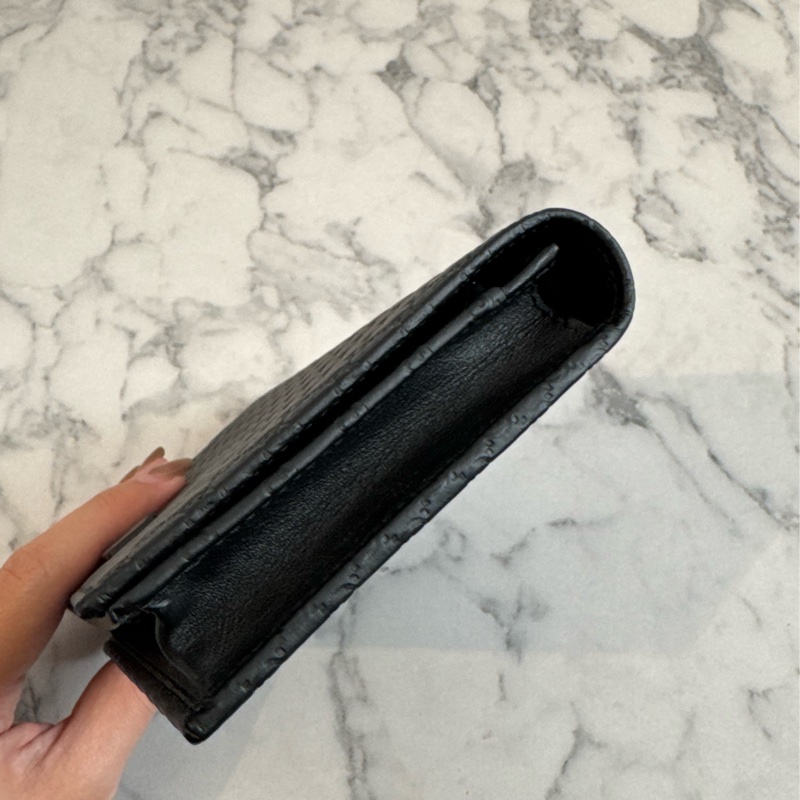 Gucci黑壓紋釦式手拿包/長夾/斜背包-8
