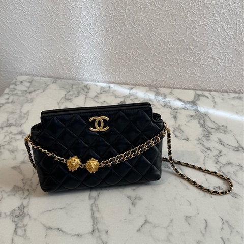Chanel黑菱格金雙獅子頭吊飾肩背包  特殊款✨✨