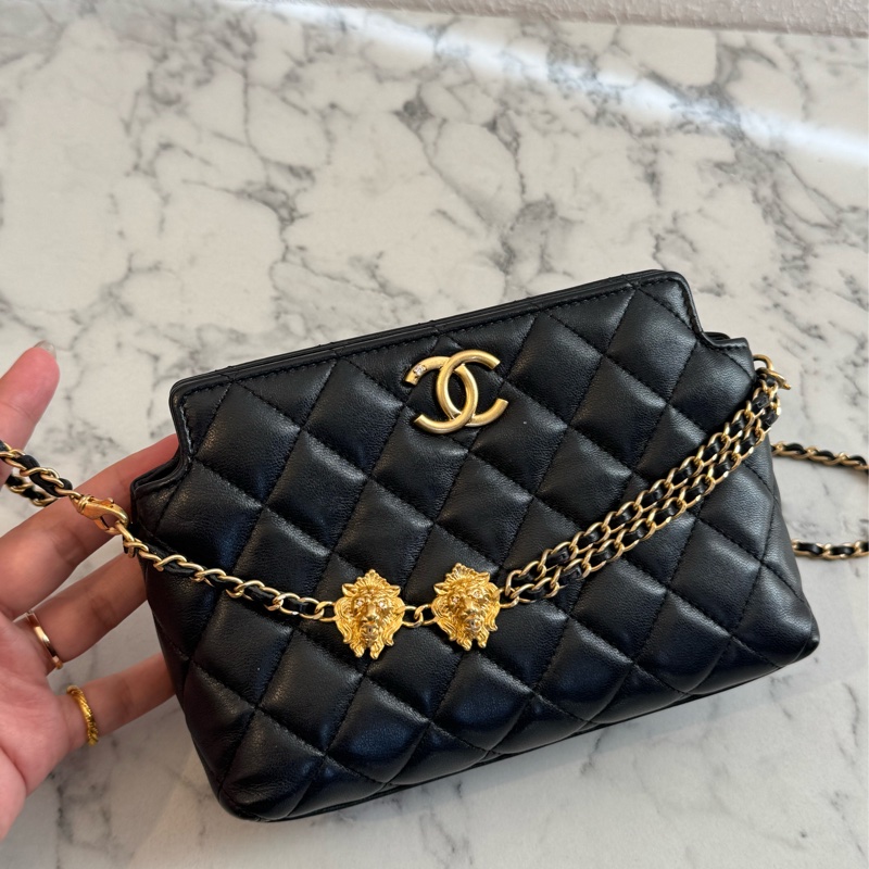 Chanel黑菱格金雙獅子頭吊飾肩背包 特殊款✨✨-1