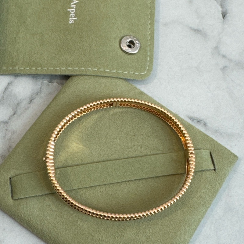 VCA 18K玫瑰金滾邊手環 超好看🫶顯白-2