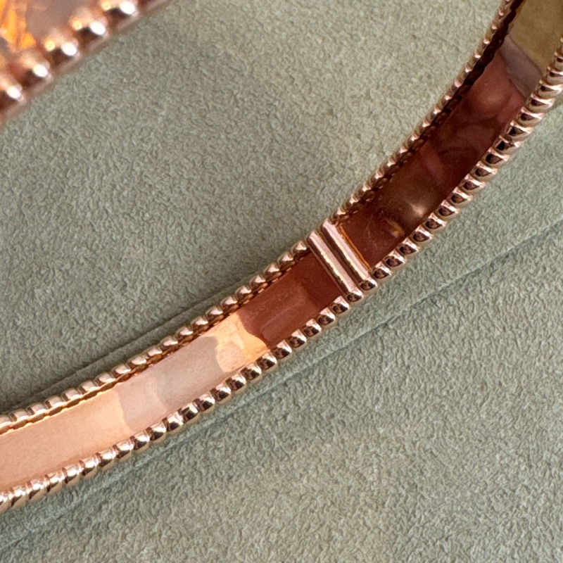 VCA 18K玫瑰金滾邊手環 超好看🫶顯白-8