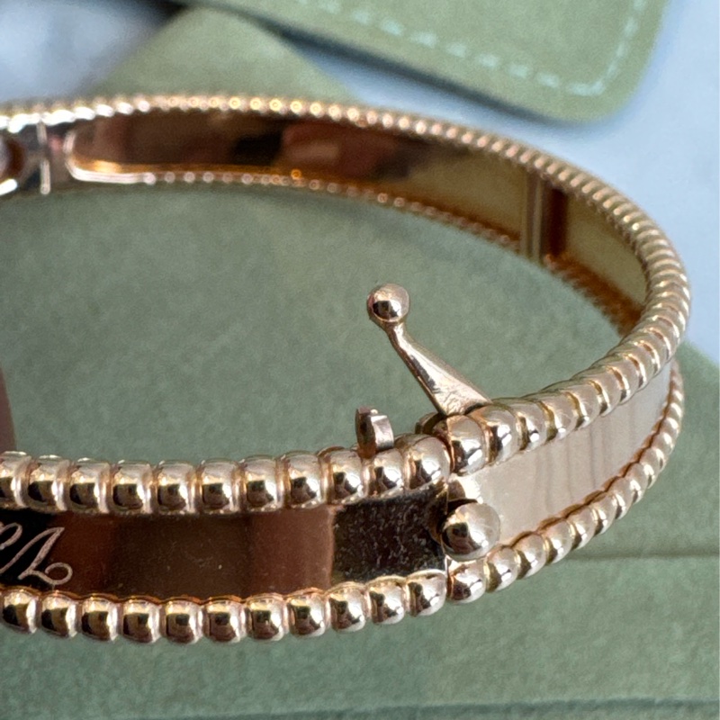 VCA 18K玫瑰金滾邊手環 超好看🫶顯白-11