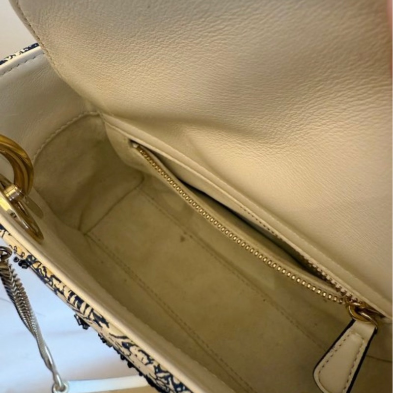 Lady Dior 黛妃包 toile de jouy 刺繡度假百搭風-11