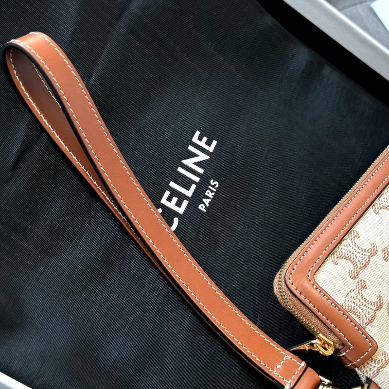 CELINE 經典老花小號手拿包-4