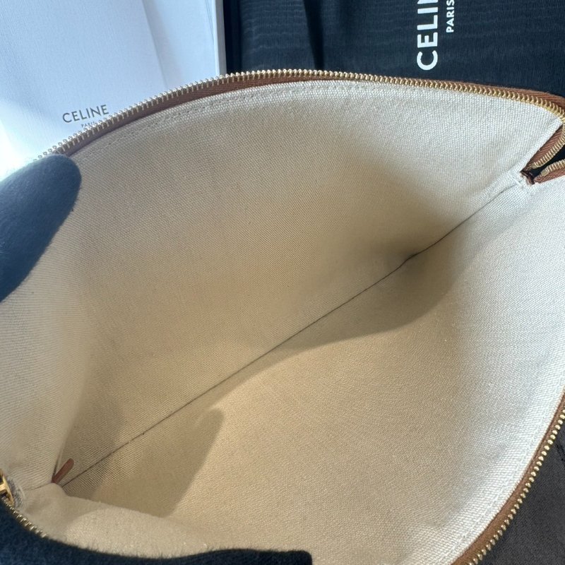 CELINE 經典老花小號手拿包-6