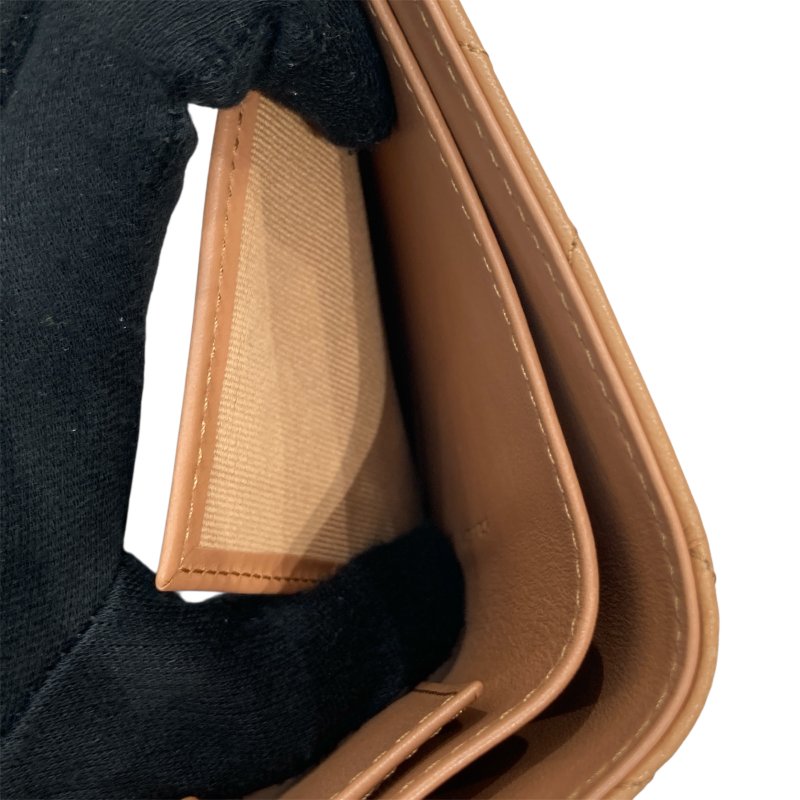 CHANEL 香奈兒 19 三折短夾 小羊皮 焦糖色 金釦-15