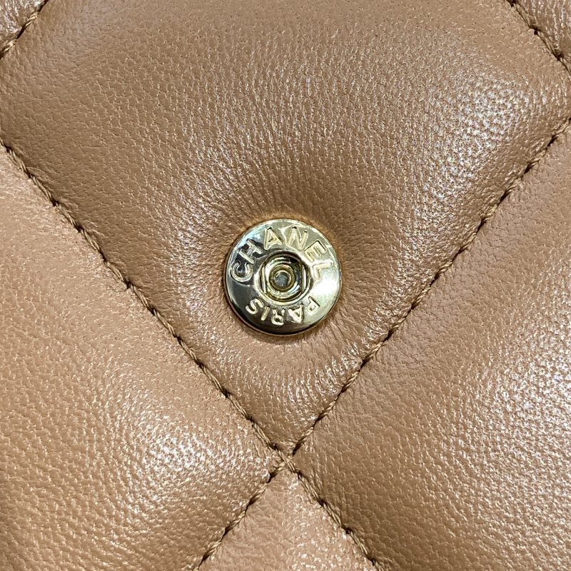 CHANEL 香奈兒 19 三折短夾 小羊皮 焦糖色 金釦-21