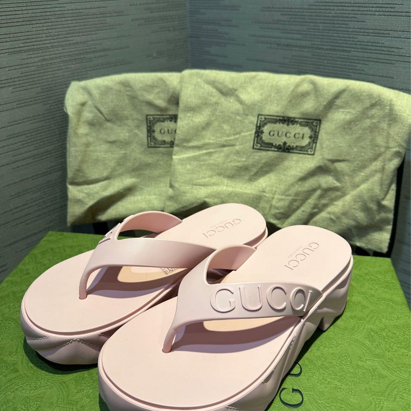 💎Han's house精品服飾💎GUCCI 古馳 雙G 人字 夾腳拖鞋 原價18200-0