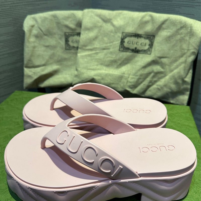 💎Han's house精品服飾💎GUCCI 古馳 雙G 人字 夾腳拖鞋 原價18200-1