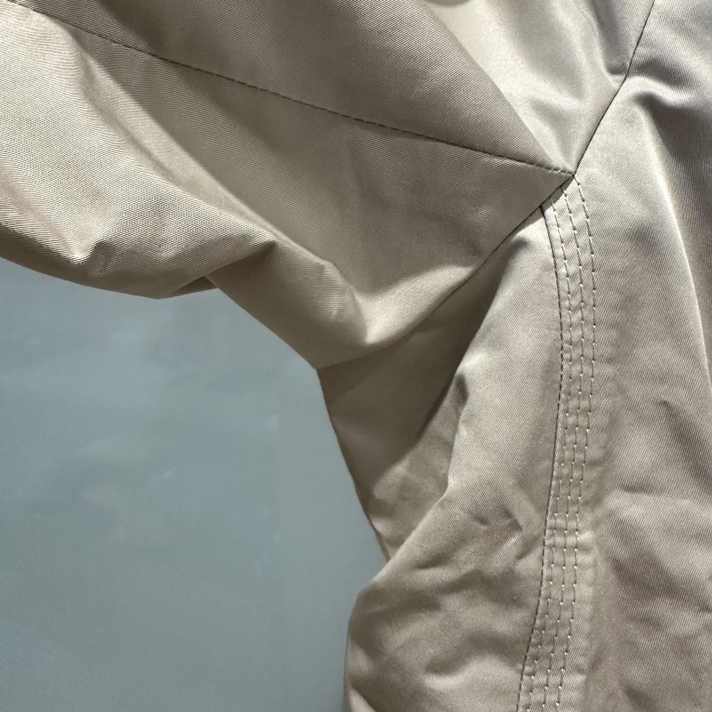 【美收精品】BURBERRY灰色短版風衣外套 4-788-4