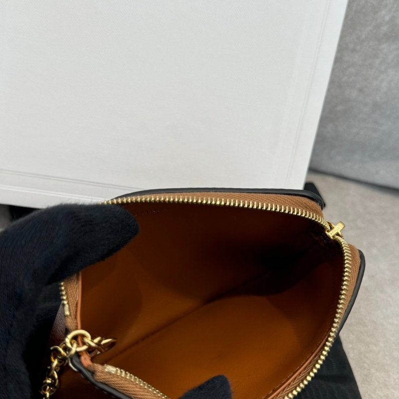 CELINE CUIR TRIOMPHE鑰匙零錢包-3
