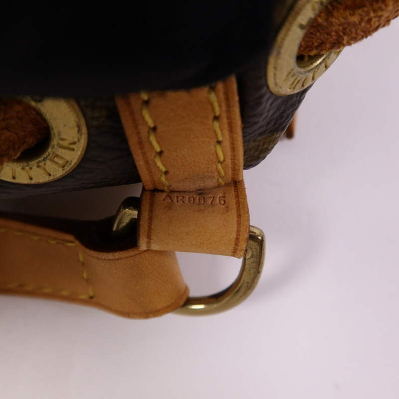 LOUIS VUITTON Monogram Mini Noe金扣肩背袋-7