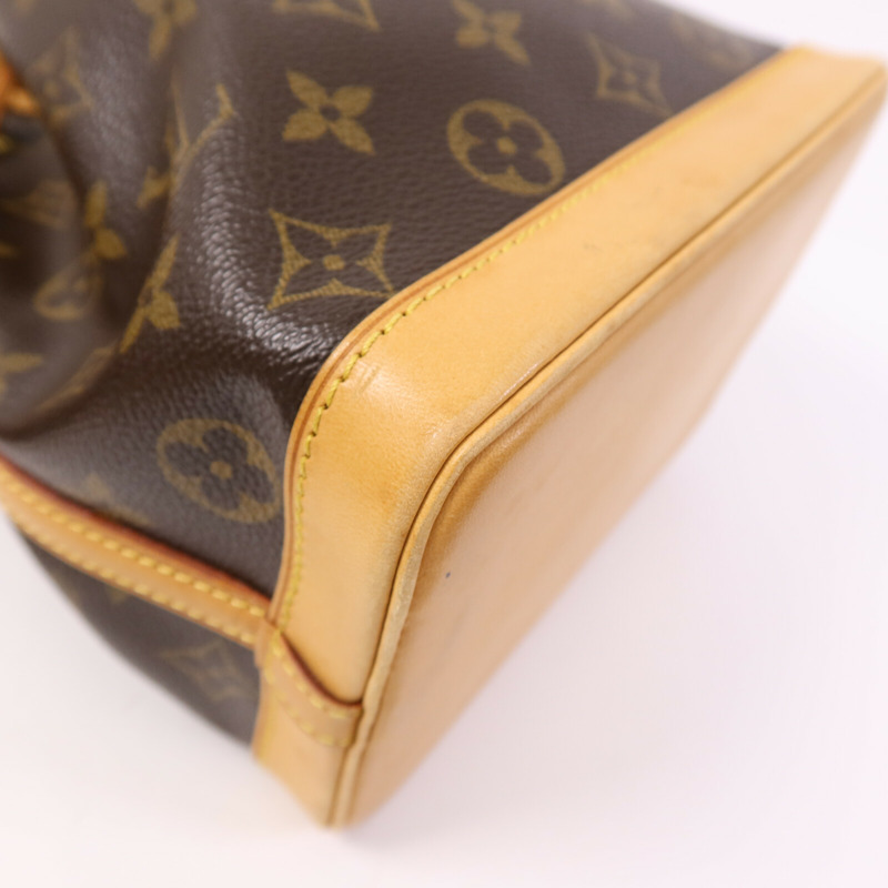 LOUIS VUITTON Monogram Mini Noe金扣肩背袋-13