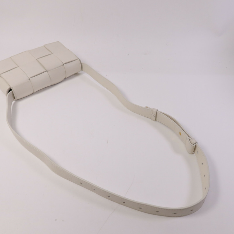 BOTTEGA VENETA 牛皮皮革Cassette Bag肩背袋-7