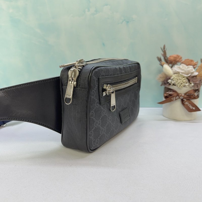 GUCCI GG Supreme帆布胸腰包-3