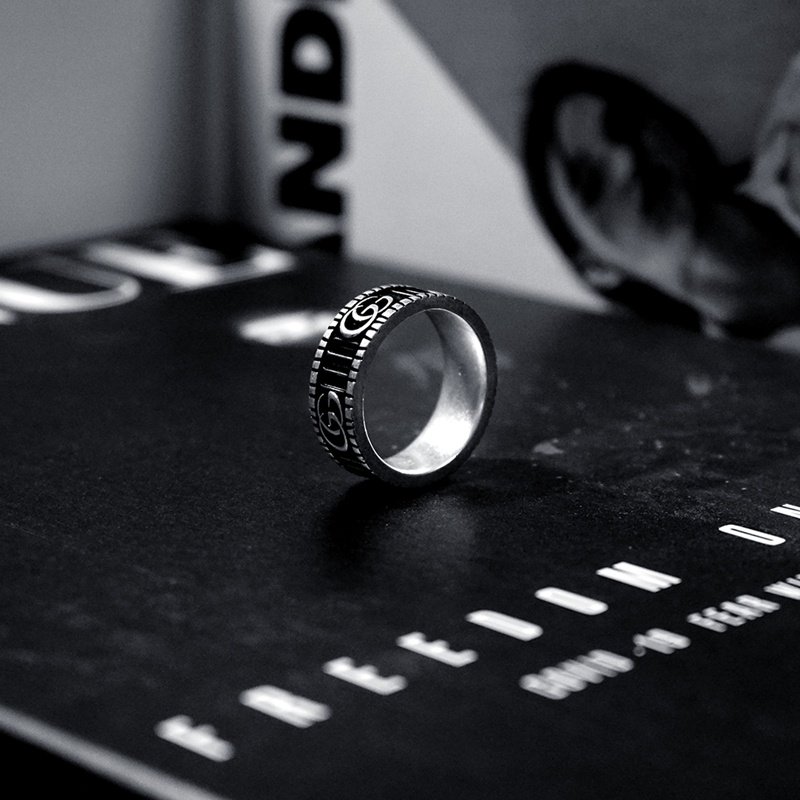 GUCCI DOUBLE G 雙G紋銀復古雕刻戒指 925銀 飾品 古馳-1