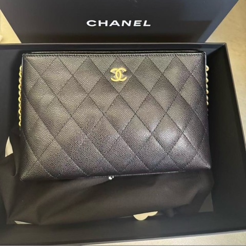 全新 香奈兒手拿包（鏈子非原廠自己加的）