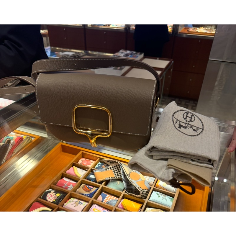 全新全配 愛馬仕 HermesDella elan 大象灰金扣-25