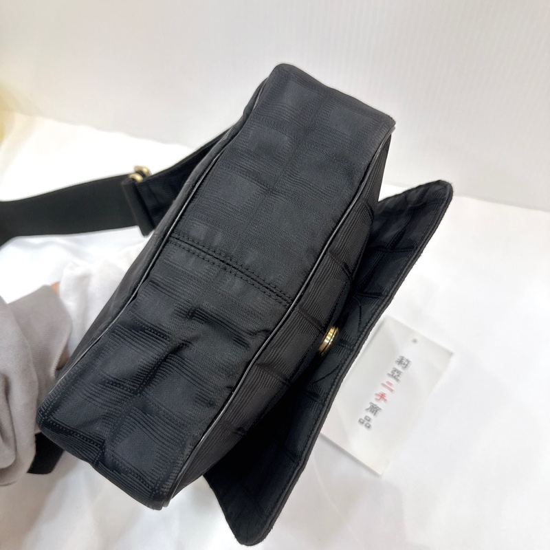 莉亞精品♡ Chanel A29346 尼龍胸包 二手-5