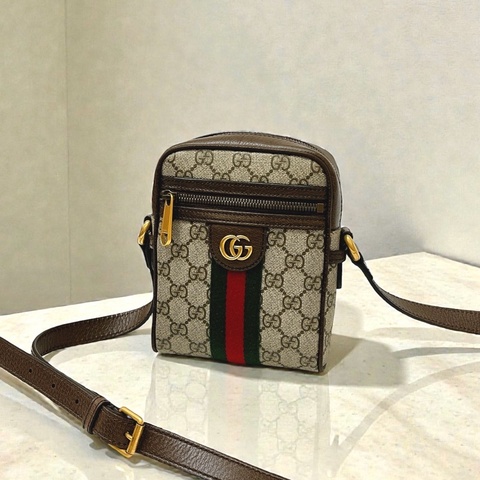 莉亞精品♡ Gucci 598127 老花斜背包 二手