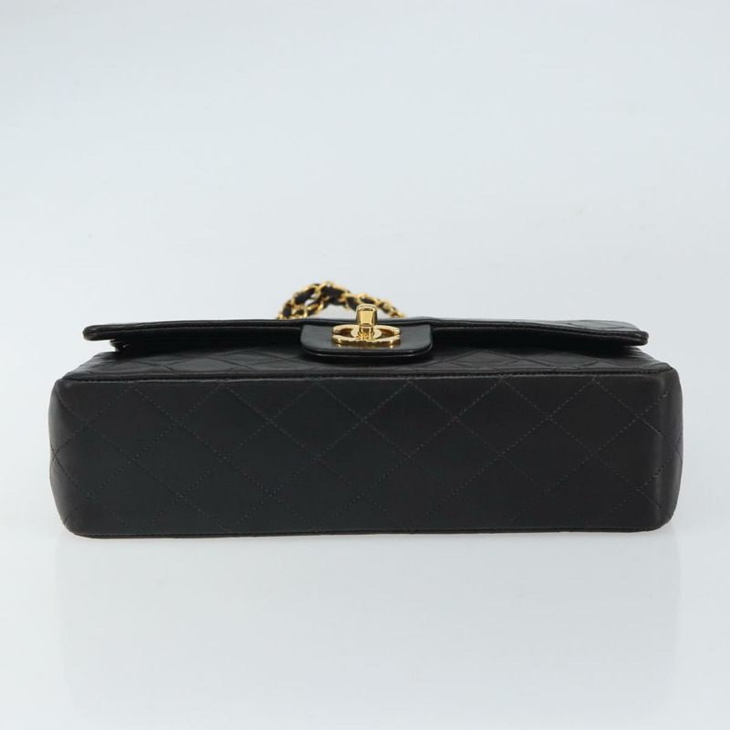 【日本直送】香奈兒 Matelasse 25 雙蓋鏈條包,羊皮材質,黑色,金色雙C標誌,正品編號 BA9221SAV-4