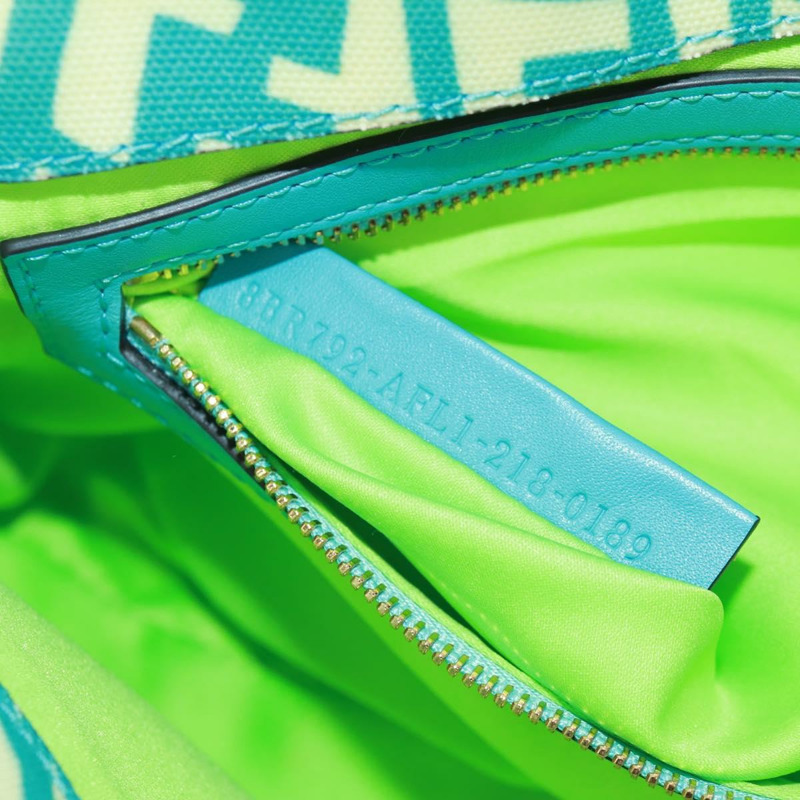 【日本直送】FENDI Zucca 帆布 Mamma 水桶肩背包 淺藍色 金色 正品 am10568V-23