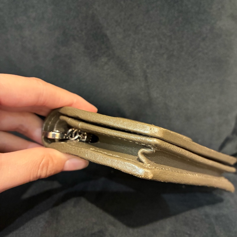 Gucci墨綠牛皮雙G釦式短夾-10