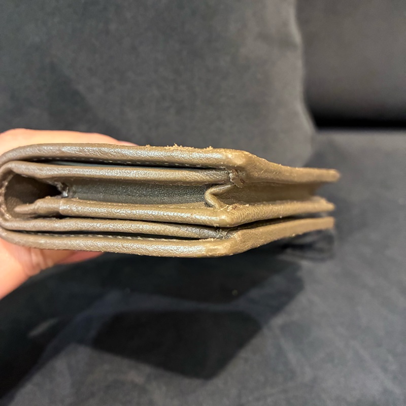 Gucci墨綠牛皮雙G釦式短夾-13