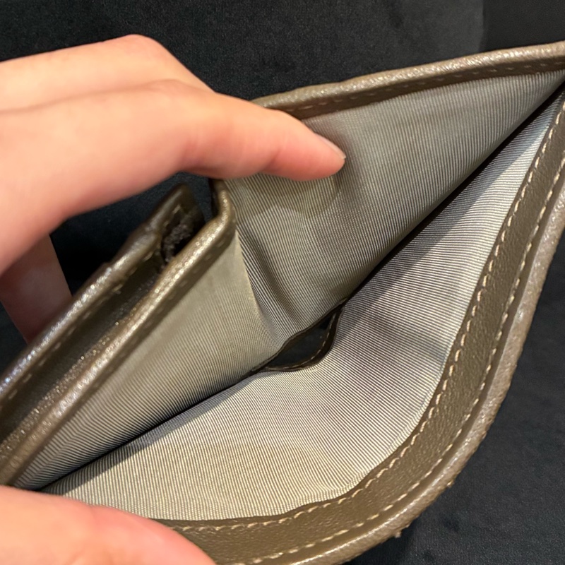 Gucci墨綠牛皮雙G釦式短夾-15