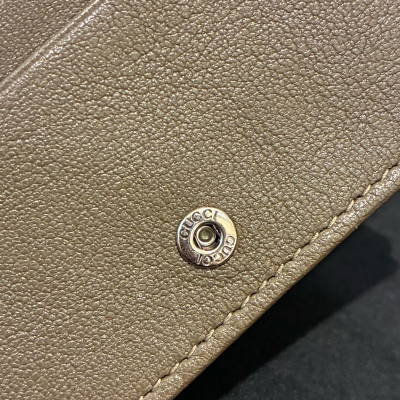 Gucci墨綠牛皮雙G釦式短夾-18