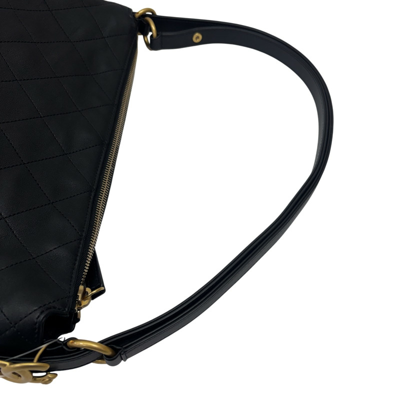 黑色 菱格紋 牛皮 雙肩 HOBO 肩背包 金扣【CHANEL 香奈兒】 AS5523-8
