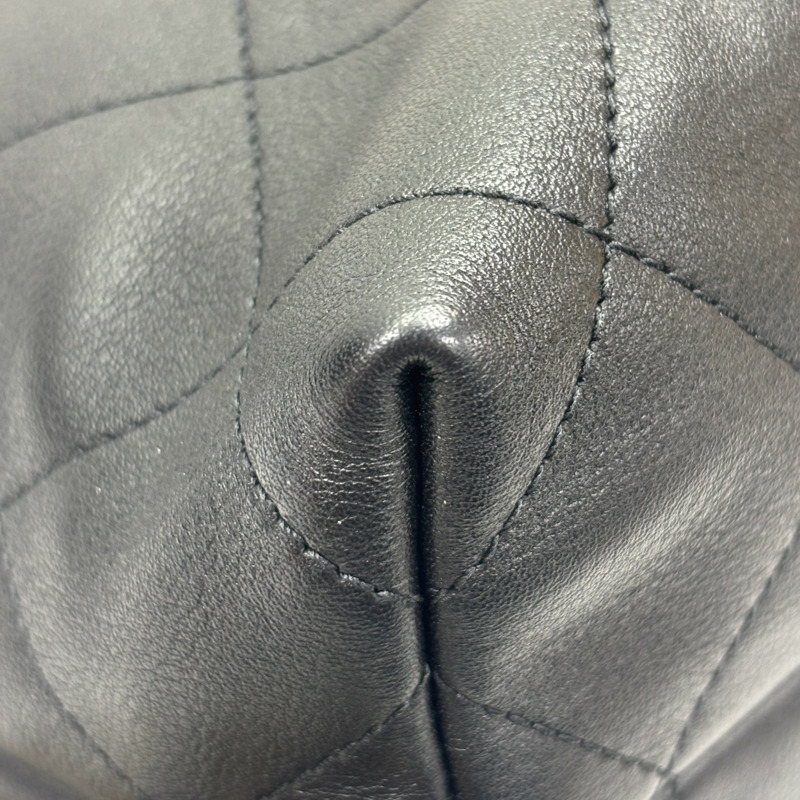 黑色 菱格紋 牛皮 雙肩 HOBO 肩背包 金扣【CHANEL 香奈兒】 AS5523-9