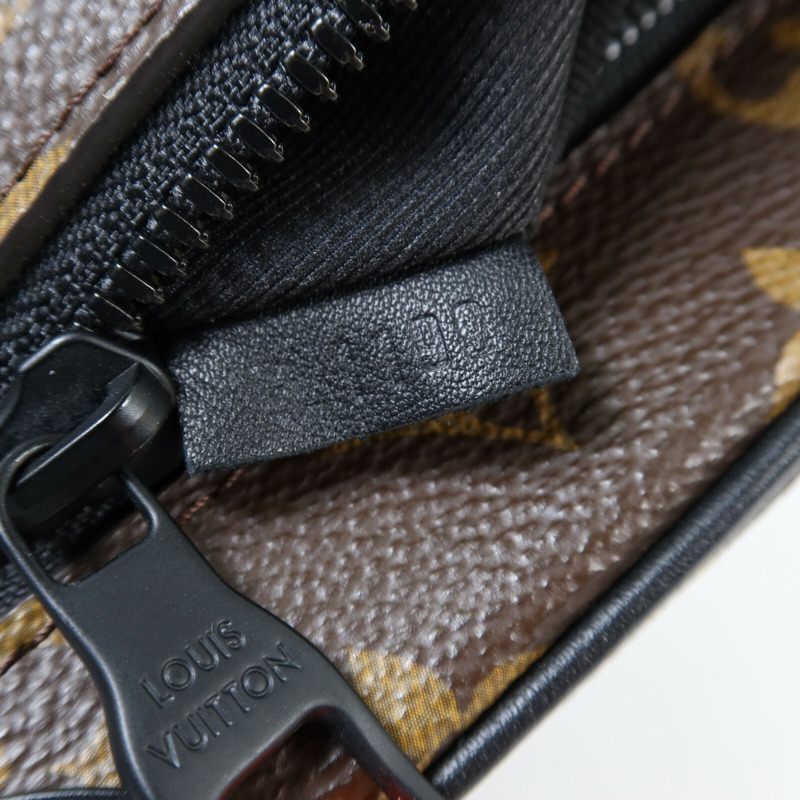 LOUIS VUITTON Monogram Solar Ray Mini Soft Trunk肩背袋-6