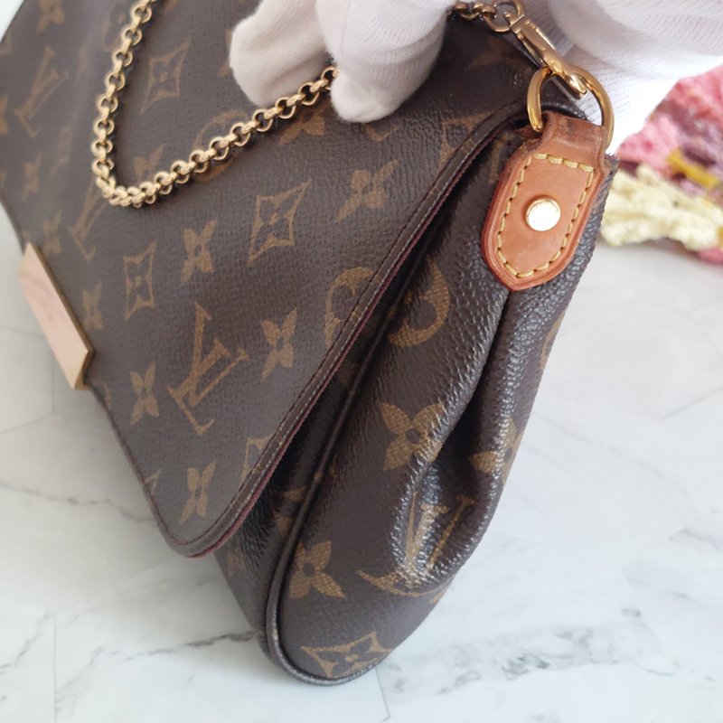 LV 經典老花M40718 🎀現品實拍 🎀 Favorite MM 經典花紋鍊條肩背包 斜背包~二手-28
