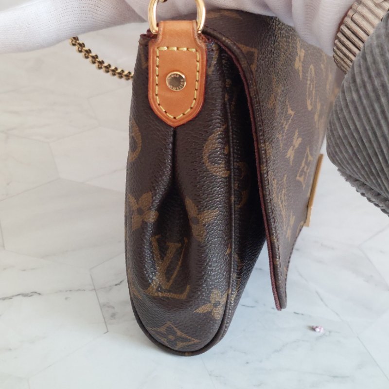 LV 經典老花M40718 🎀現品實拍 🎀 Favorite MM 經典花紋鍊條肩背包 斜背包~二手-53