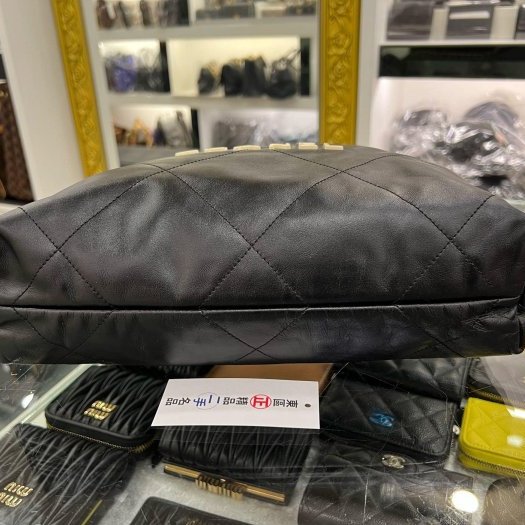 東區正精品㊣CHANEL 22 BAG AS3260 香奈兒黑色全皮米白字金幣金鍊熊貓肩背包購物袋包小款 RZ6187-8