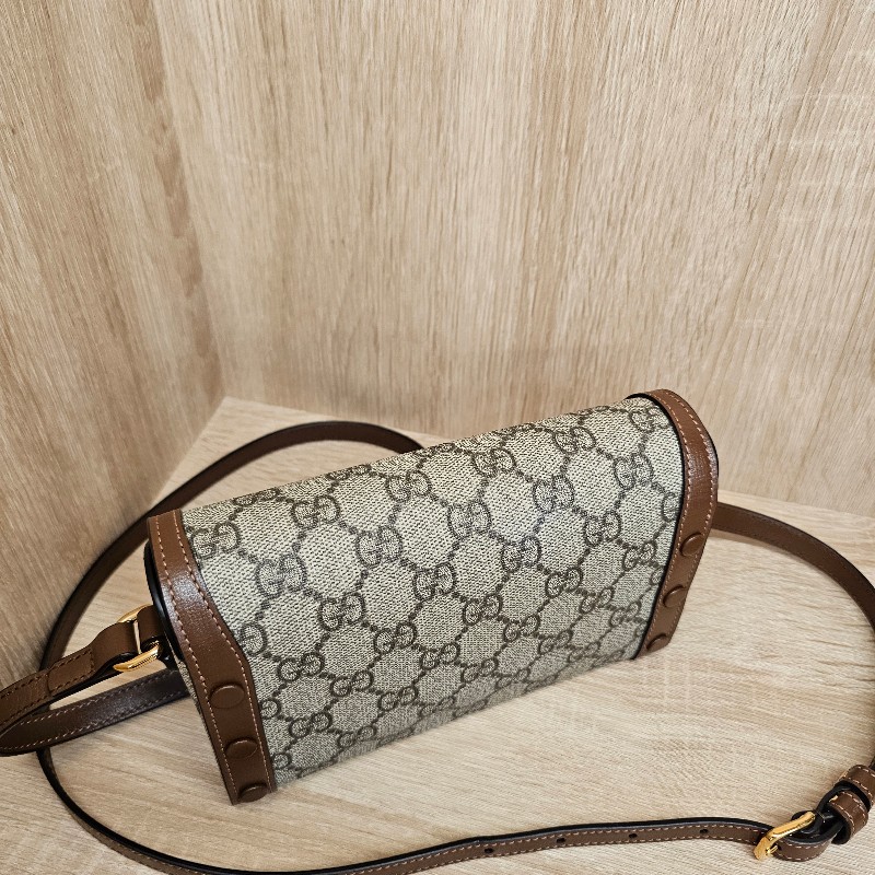 [平台最甜新年甜價出回饋❣️] Gucci老花金釦Horsebit 1955迷你斜背包-4