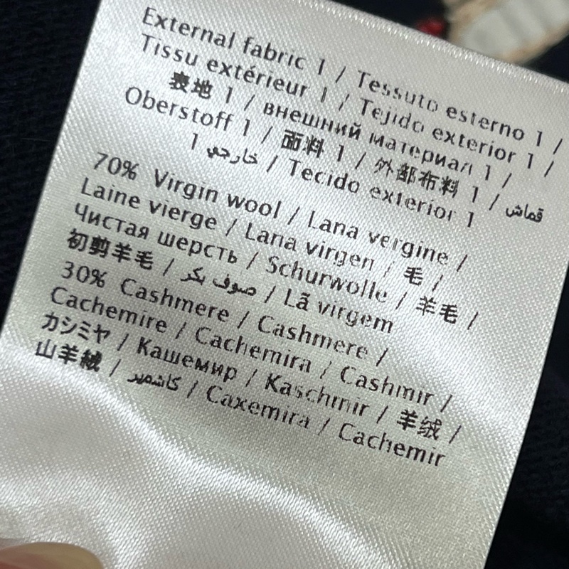 Valentino 羊毛混羊絨毛衣 重工刺繡+珍珠細節實在太美😍-4