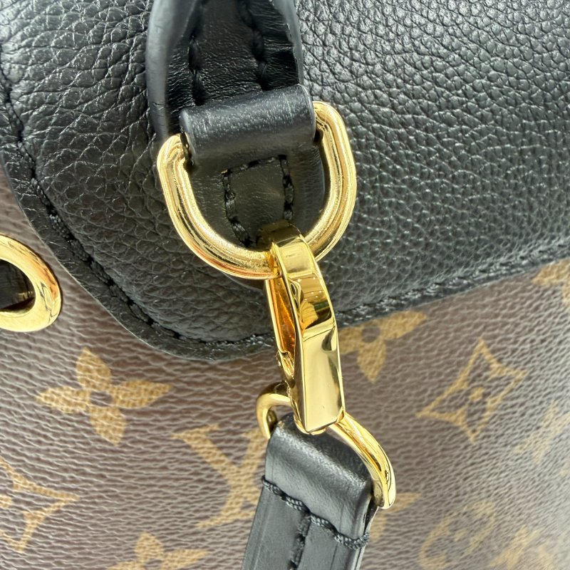 Louis Vuitton - 原花拼黑色牛皮下蓋磁吸束口Montsouris BB後背包-24