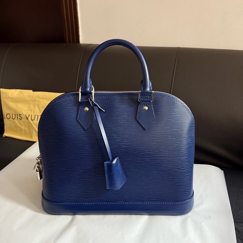 LV路易威登 藍色水波紋EPI牛皮大號貝殼包手提包 有塵袋尺寸：長度32