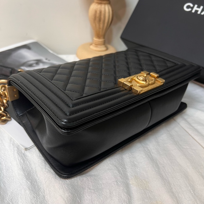 ෆ Chanel Boy25黑金-3