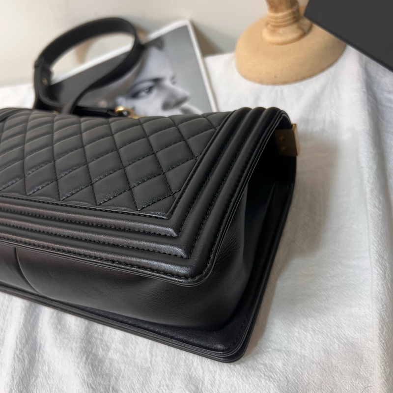 ෆ Chanel Boy25黑金-6