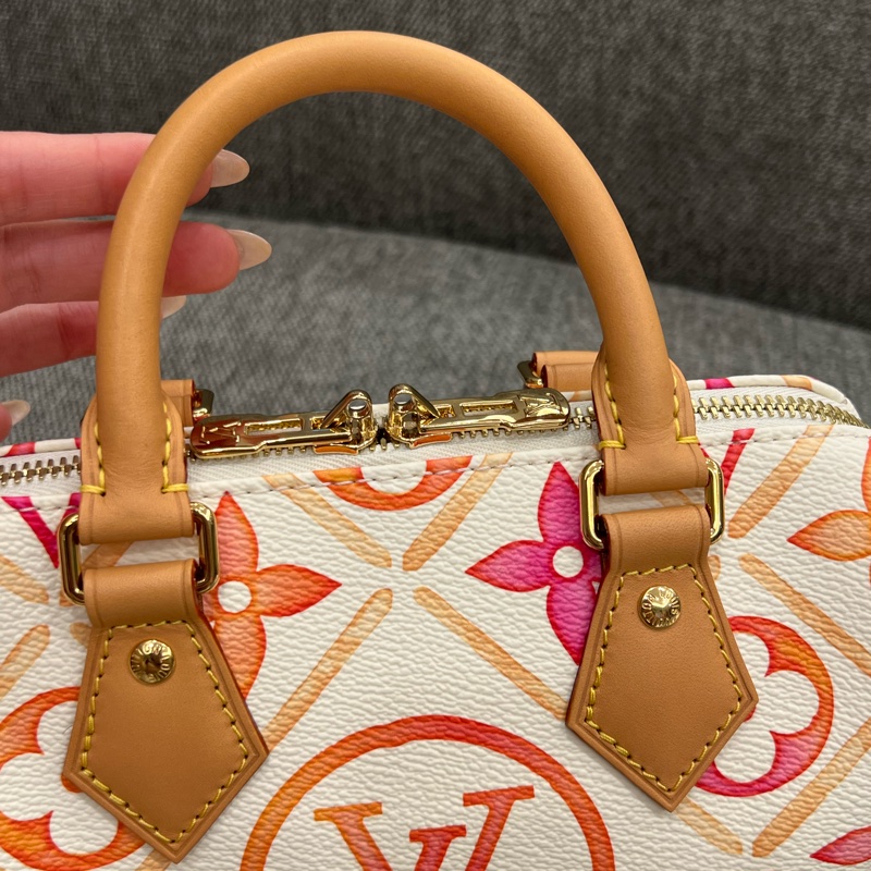 ❗️有上身照片 Louis Vuitton by the pool 24SS度假系列 Speedy 20-13