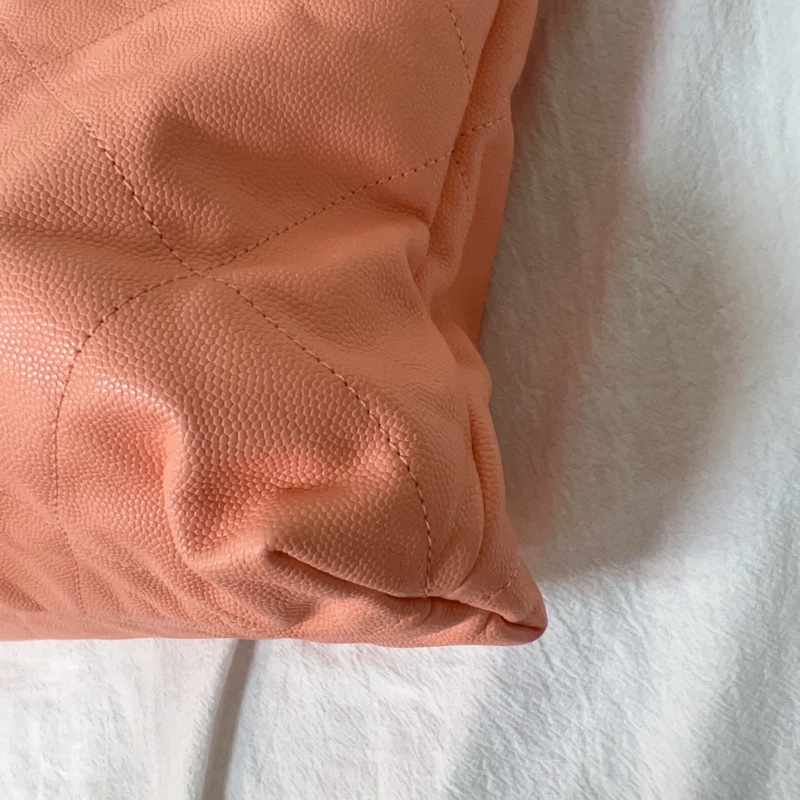 ෆ Chanel 22bag蜜桃粉-12