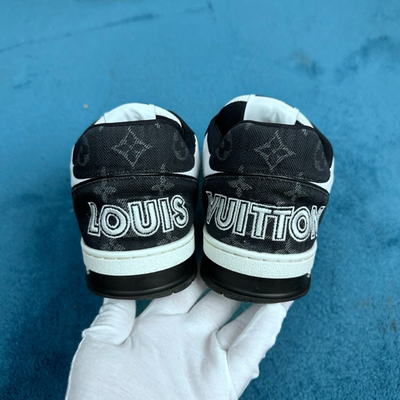 lv trainer 皮革系帶魔術貼低幫板鞋 黑白熊貓 41碼-3