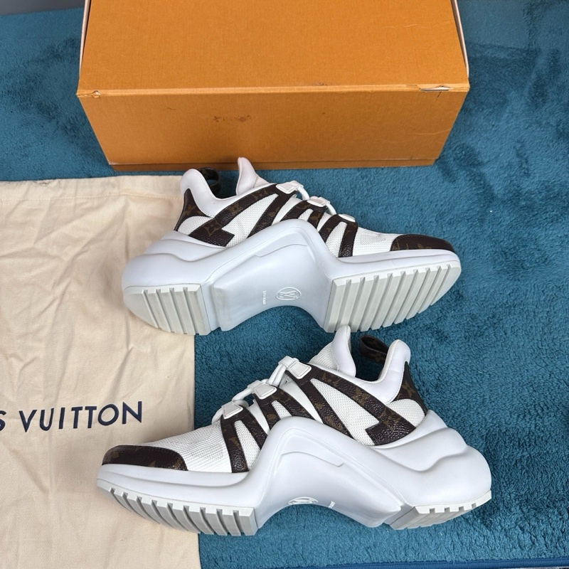 Louis Vuitton路易威登老爹鞋 黑白老花  41碼-2