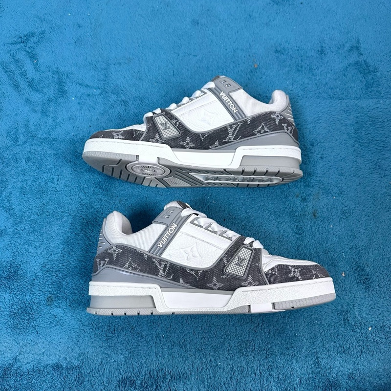 LV路易威登trainer 牛皮革低幫板鞋 灰白色39碼-2