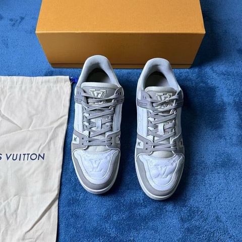 Louis Vuitton路易威登trainer 灰白 尺碼：40.5